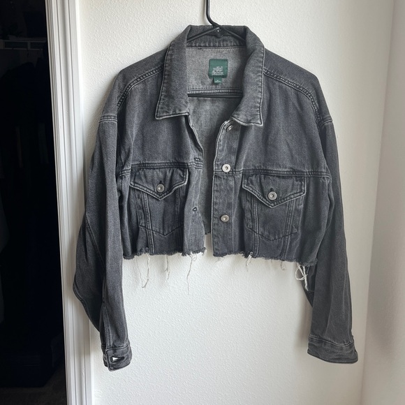 Cropped Jean jacket - Picture 1 of 3